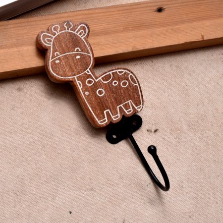 Brown Wooden Giraffe Wall Hooks For Kids